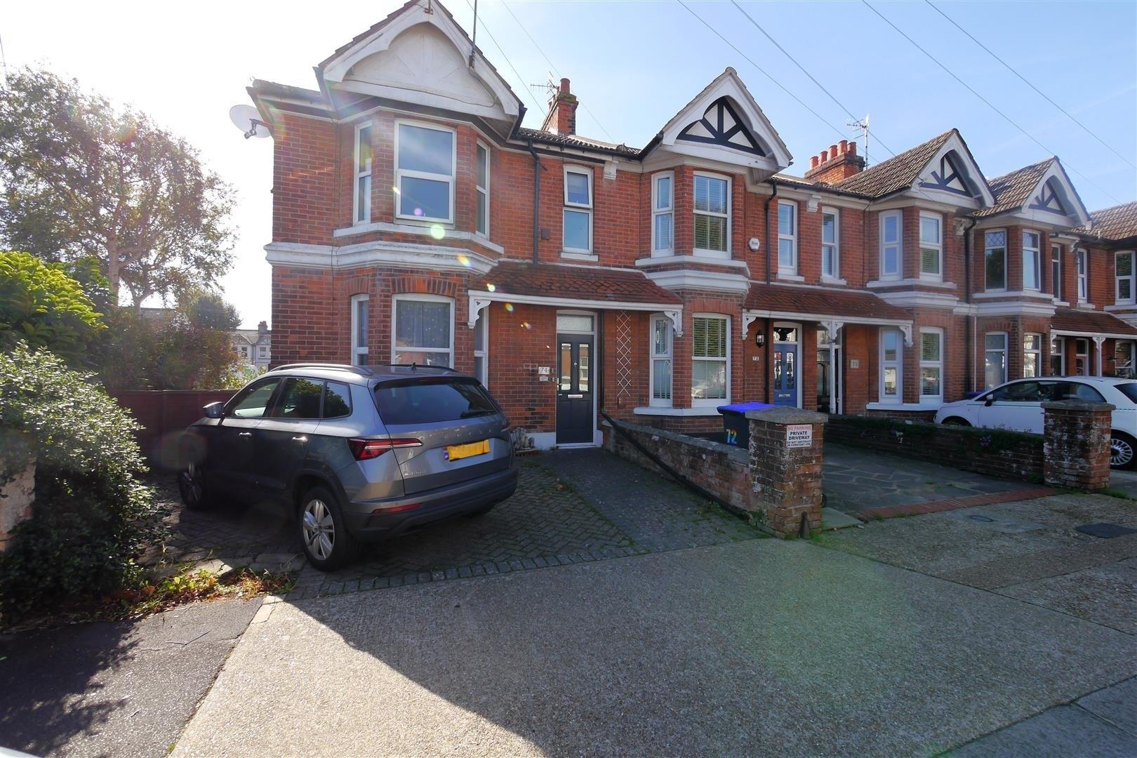 2 bedroom Flat
